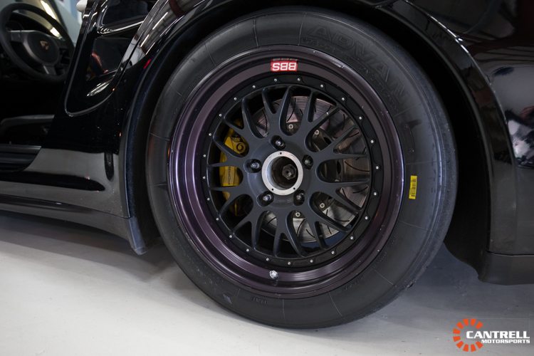 Porsche GT2 build detail
